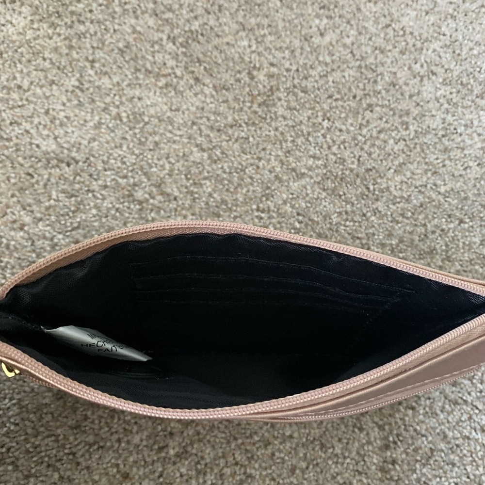 Purse - Picture 4 of 4